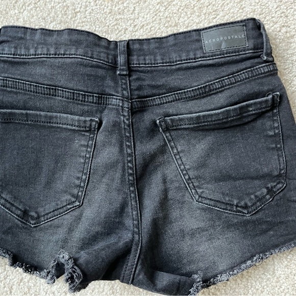 Black Aeropostale shorts w/embroidering - Picture 3 of 3